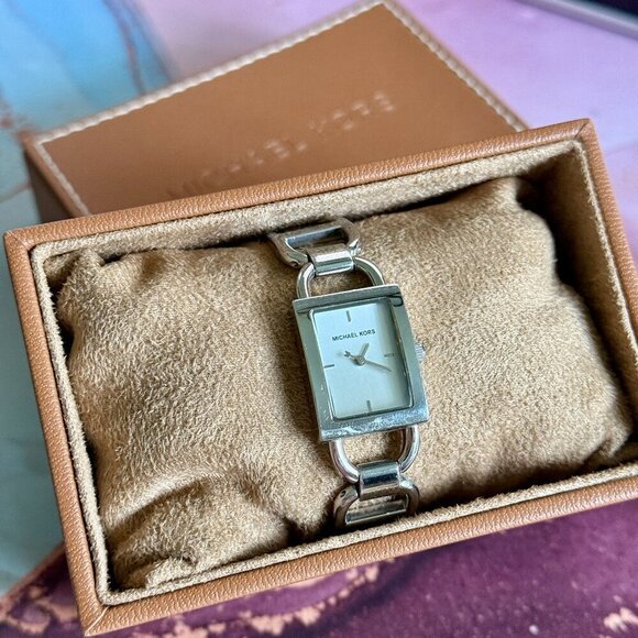 Michael Kors Accessories - AUTHENTIC WOMEN MICHAEL KORS MK2042 SILVER DIAL STAINLESS STEEL WATCH